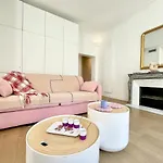 Parisian 2 Bedrooms Montorgueil 090 * Παρίσι