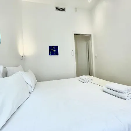 Parisian 2 Bedrooms Montorgueil 090