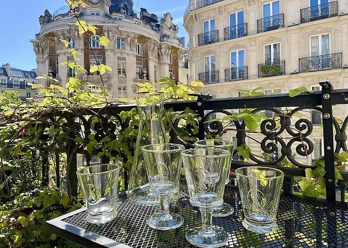 Parisian 2 Bedrooms Montorgueil 090 パリ